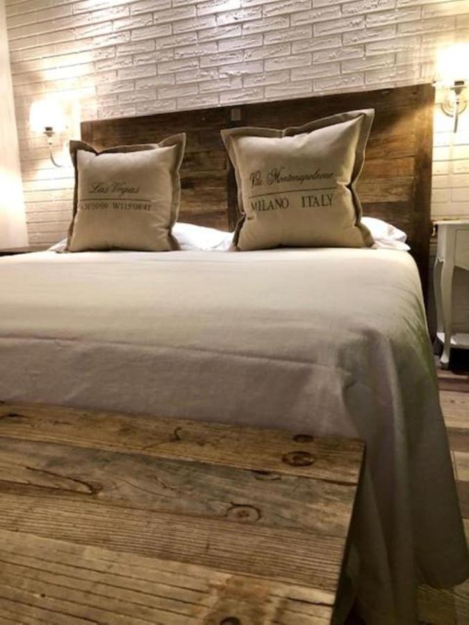 Comfort King Room with Balcony - Annex,1498805521:JPEG